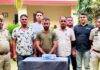 कैशियर एजेंटों को लूटने से पहले पुलिस के हत्थे चढ़ा वाहन चोर Vehicle thief nabbed by police before he could rob cashier agents.