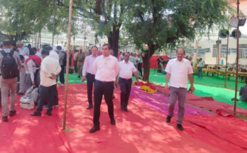 पंचायतीराज आम चुनाव के द्वितीय चरण के मतदान के लिए मतदान दल रवाना