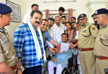 जयपुर पुलिस कमिश्नरेट के बाहर कांग्रेस का धरना समाप्त, जीरो एफआईआर के लिए अब न्यायालय का रुख करेगी पार्टी Congress protest outside Jaipur Police Commissionerate ends