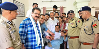 जयपुर पुलिस कमिश्नरेट के बाहर कांग्रेस का धरना समाप्त, जीरो एफआईआर के लिए अब न्यायालय का रुख करेगी पार्टी Congress protest outside Jaipur Police Commissionerate ends