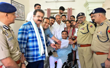 जयपुर पुलिस कमिश्नरेट के बाहर कांग्रेस का धरना समाप्त, जीरो एफआईआर के लिए अब न्यायालय का रुख करेगी पार्टी Congress protest outside Jaipur Police Commissionerate ends