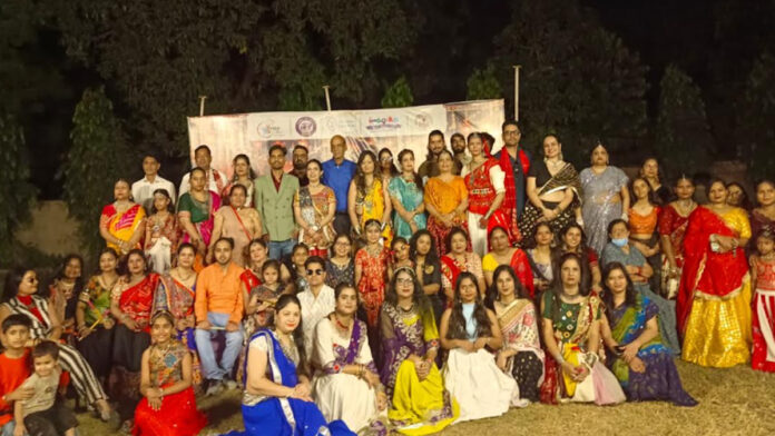 ‘Dandiya Dhamal’ adorned with the colors of Garba-Dandiya ‘Dandiya Dhamal’ adorned with the colors of Garba-Dandiya