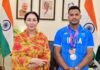 एशियन और कॉमनवेल्थ गेम्स के पदक विजेता यशवीर से मिलीं दीया कुमारी
