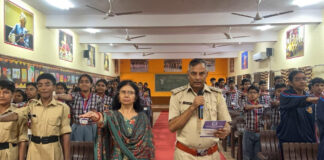 सड़क सुरक्षा के नियमों से विद्यार्थियों को किया जागरूक