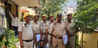 बिना लाइसेंस धारदार कटार लेकर घूम रहा युवक गिरफ्तार