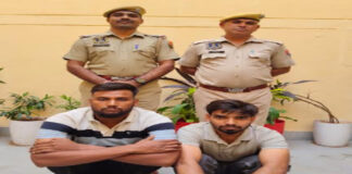 ई-कॉमर्स पर असली हेलमेट की जगह भेजते थे सस्ते हेलमेट: ओएलएक्स पर बेचते थे महंगा माल They used to send cheap helmets instead of genuine ones via e-commerce.