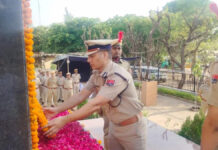 पुलिस लाइन जयपुर ग्रामीण में पुलिस शहीद दिवस पर दी वीर जवानों को श्रद्धांजलि