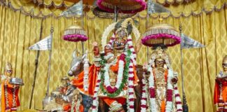 नवरात्र पर गोविंद देवजी मंदिर में हुआ ठाकुरजी का अभिषेक