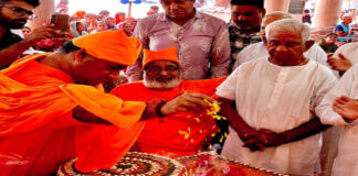 श्री अमरापुर स्थान में सजी 56 भोग की झांकी और प्रज्वलित हुए 130 ज्योतिपुंज