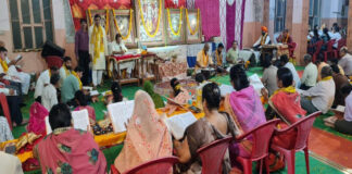32वें नवान्ह पारायण महोत्सव में रामायण की चौपाइयों के पाठ