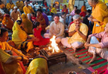 गायत्री परिवार के छह केंद्रों पर 3 हजार श्रद्धालुओं ने दी 72 हजार आहुतियां
