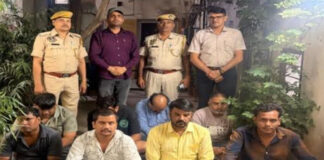 होटल में चल रहा था जुए का खेल: मैनेजर सहित आठ गिरफ्तार