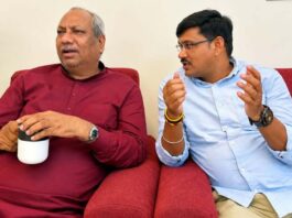 सुभाष चंद्र यादव की संजय निषाद से मुलाकात कर की सामाजिक-राजनीतिक मुद्दों पर चर्चा Subhash Chandra Yadav's meeting with Sanjay Nishad
