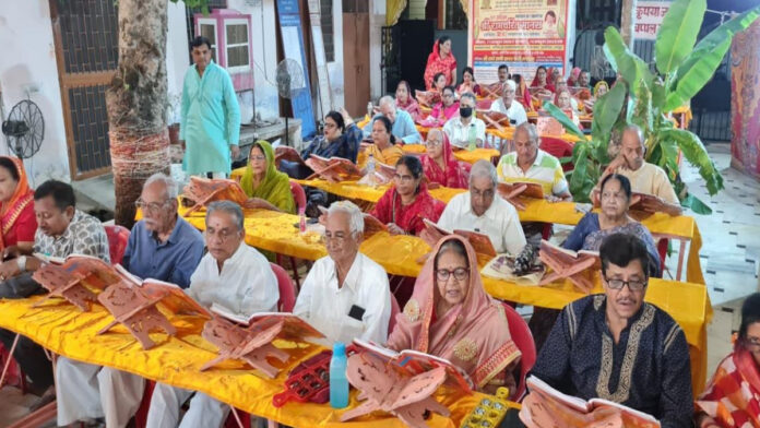 Verses from the Balakanda and Ayodhyakanda resonated during the Navahna Parayana Mahotsava. Verses from the Balakanda and Ayodhyakanda resonated during the Navahna Parayana Mahotsava.