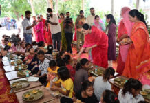 महानवमी पर कन्याओं का पूजन कर दीया कुमारी ने लिया आशीर्वाद