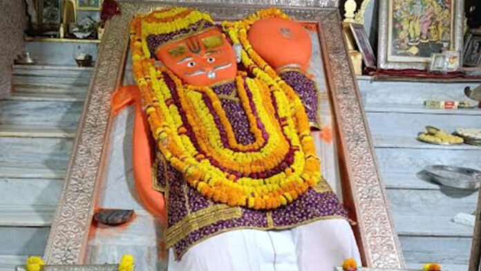 khole A stream of devotion to Lord Ram will flow at the Shri Khole Ke Hanuman Temple starting October 20.