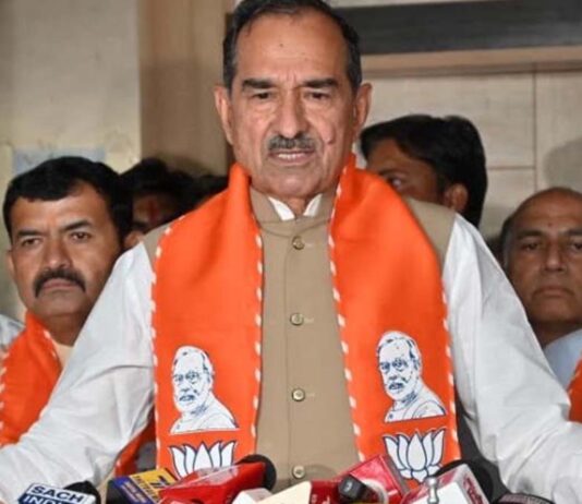 निर्वाचन आयुक्त से मिलने सैकड़ों लोगों को लेकर जाना और शक्ति प्रदर्शन करना उचित प्रक्रिया नहीं: मदन राठौड़