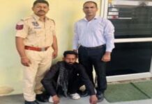 पर्यटकों से दुर्व्यवहार करने वाला आरोपी गिरफ्तार