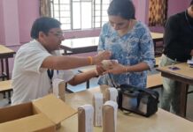 पीजी हॉस्टलों की मेस में मिली एक्सपायरी सॉस और दूषित खाद्य सामग्री