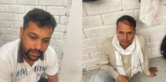 दो पुलिस कांस्टेबल दो लाख रुपए की रिश्वत लेते गिरफ्तार