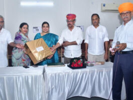 महिला स्वावलंबन दीपावली प्रदर्शनी में राजपूती परिधान और हैंड प्रिंट ड्रेसेस रहे आकर्षण का केंद्र