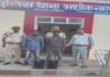 ई-रिक्शा की बैटरी चोरी करने वाले दो सगे भाई गिरफ्तार Two brothers arrested for stealing e-rickshaw batteries.