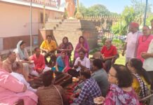 सर्वपितृ अमावस्या पर तर्पण, पिंडदान और गीता पाठ के आयोजन