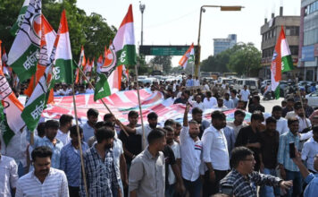 वोट बचाओ-देश बचाओ अभियान के तहत जयपुर में युवा कांग्रेस का पैदल मार्च Youth Congress holds a foot march in Jaipur as part of the 'Save the Vote, Save the Nation' campaign