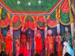आदर्श नगर रामलीला में राम-जानकी विवाह का प्रसंग: लक्ष्मण-परशुराम संवाद ने बांधा समां The episode of the wedding of Ram and Janaki at the Adarsh Nagar Ramlila