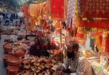 माता रानी के स्वागत में सजने लगे जयपुर के बाजार: नवरात्र को लेकर खरीदारी की तैयारियां तेज Jaipur's markets are being decked up to welcome Mata Rani.