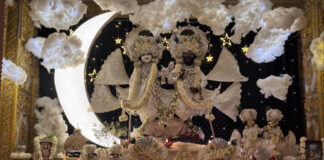 हजारों दीपों से जगमगाया गुप्त वृन्दावन धाम: कार्तिक मास का हुआ भव्य शुभारंभ