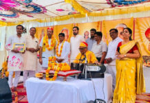 नौ कुंडीय गायत्री महायज्ञ की पूर्णाहुति के साथ प्रज्ञा पुराण कथा का हुआ समापन